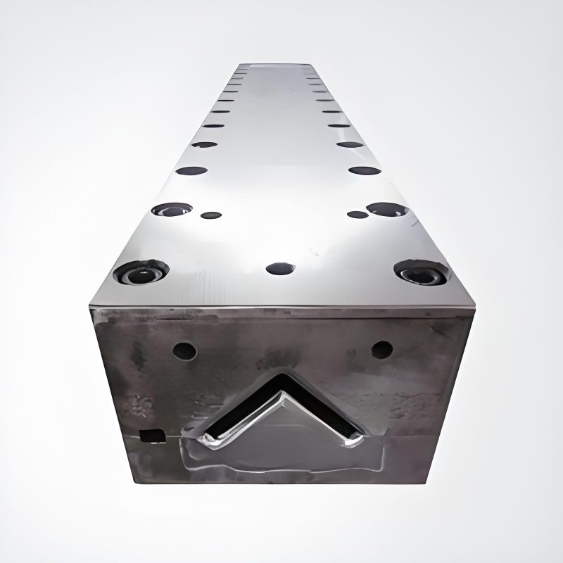 探秘玻璃鋼模具打磨拋光工藝：點(diǎn)亮制品之光